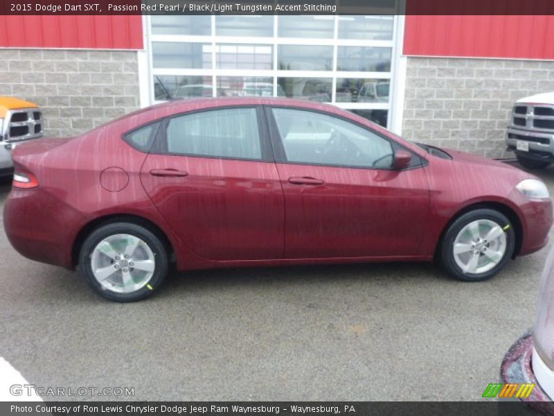 Passion Red Pearl / Black/Light Tungsten Accent Stitching 2015 Dodge Dart SXT
