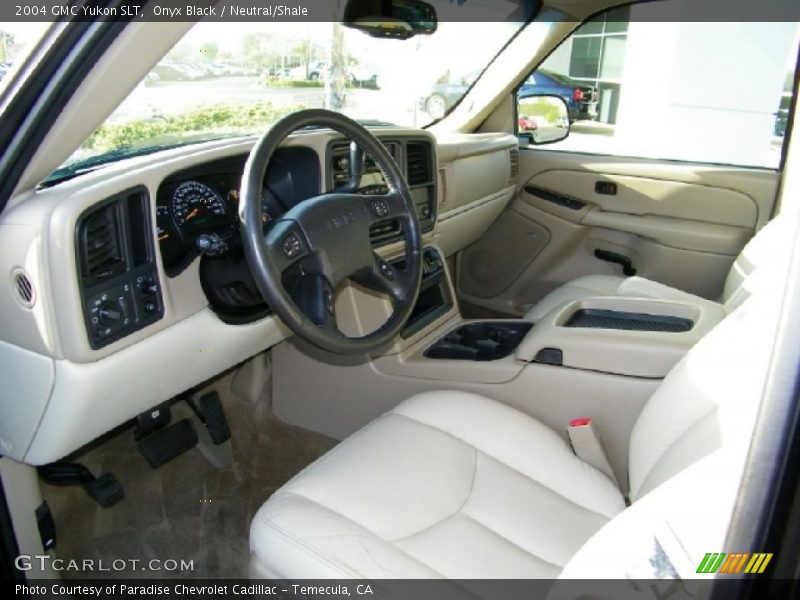 Onyx Black / Neutral/Shale 2004 GMC Yukon SLT