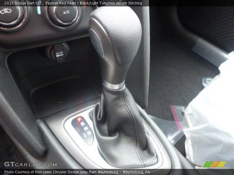 Passion Red Pearl / Black/Light Tungsten Accent Stitching 2015 Dodge Dart SXT
