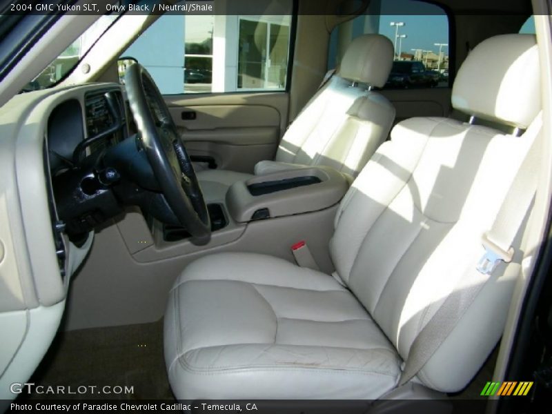 Onyx Black / Neutral/Shale 2004 GMC Yukon SLT