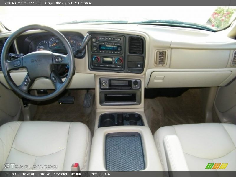 Onyx Black / Neutral/Shale 2004 GMC Yukon SLT