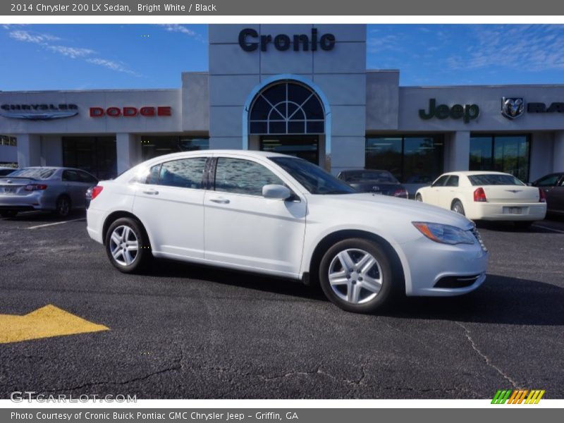 Bright White / Black 2014 Chrysler 200 LX Sedan