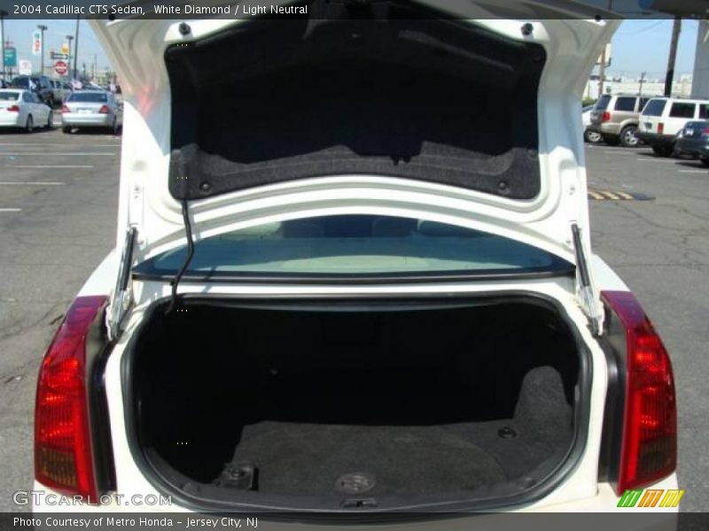 White Diamond / Light Neutral 2004 Cadillac CTS Sedan