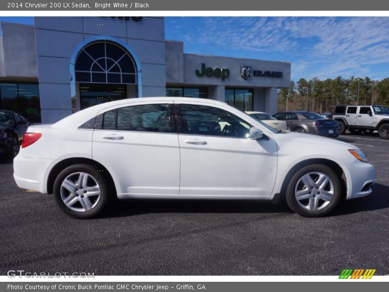 Bright White / Black 2014 Chrysler 200 LX Sedan