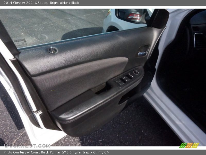 Bright White / Black 2014 Chrysler 200 LX Sedan