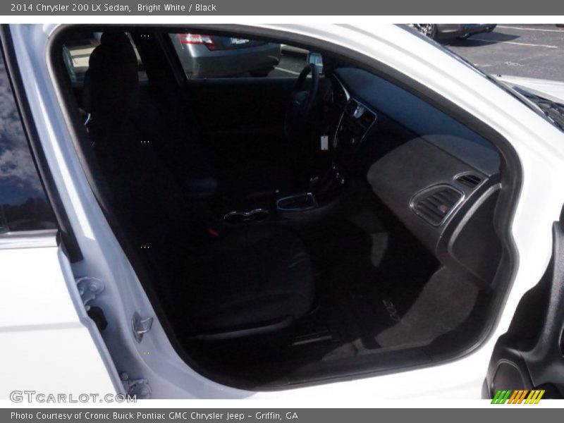 Bright White / Black 2014 Chrysler 200 LX Sedan