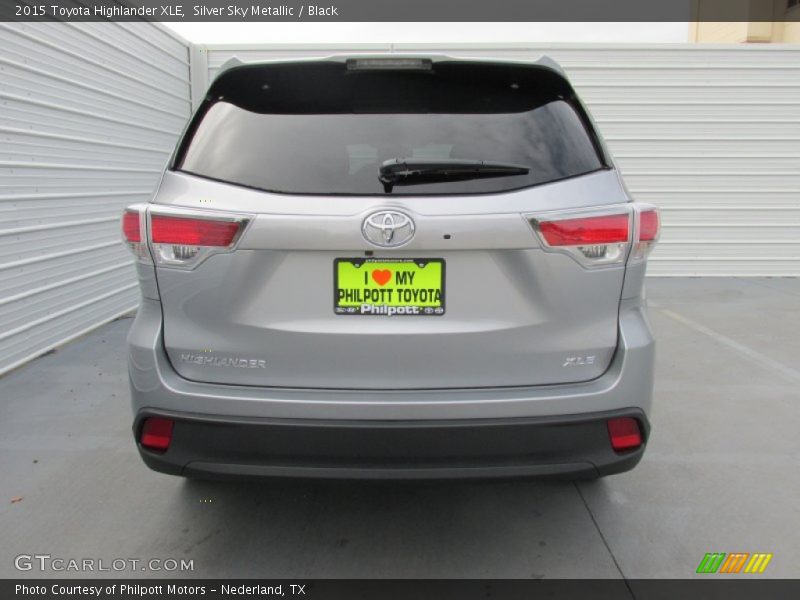 Silver Sky Metallic / Black 2015 Toyota Highlander XLE