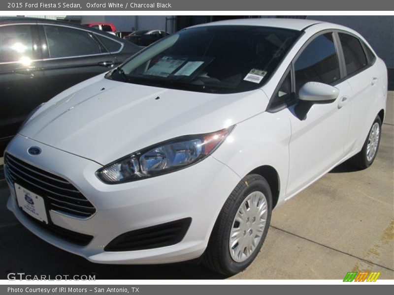 Oxford White / Charcoal Black 2015 Ford Fiesta S Sedan