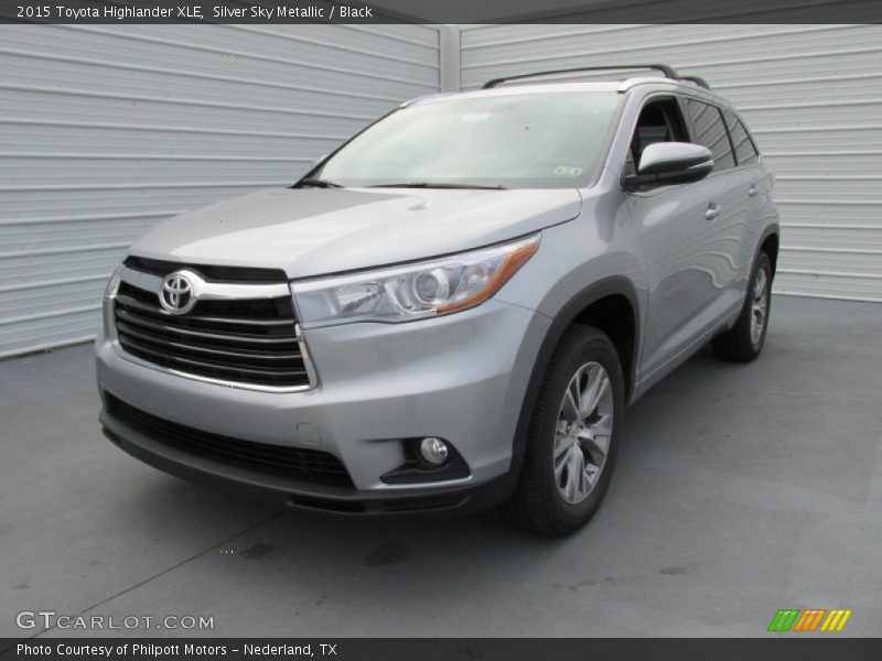 Silver Sky Metallic / Black 2015 Toyota Highlander XLE