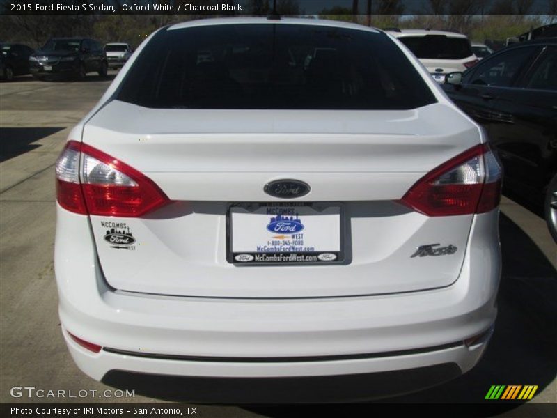 Oxford White / Charcoal Black 2015 Ford Fiesta S Sedan