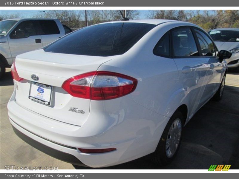 Oxford White / Charcoal Black 2015 Ford Fiesta S Sedan