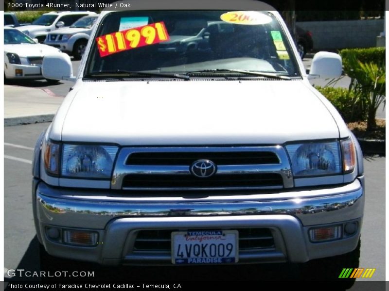 Natural White / Oak 2000 Toyota 4Runner