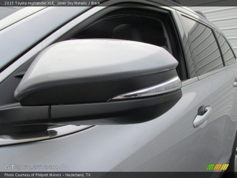 Silver Sky Metallic / Black 2015 Toyota Highlander XLE