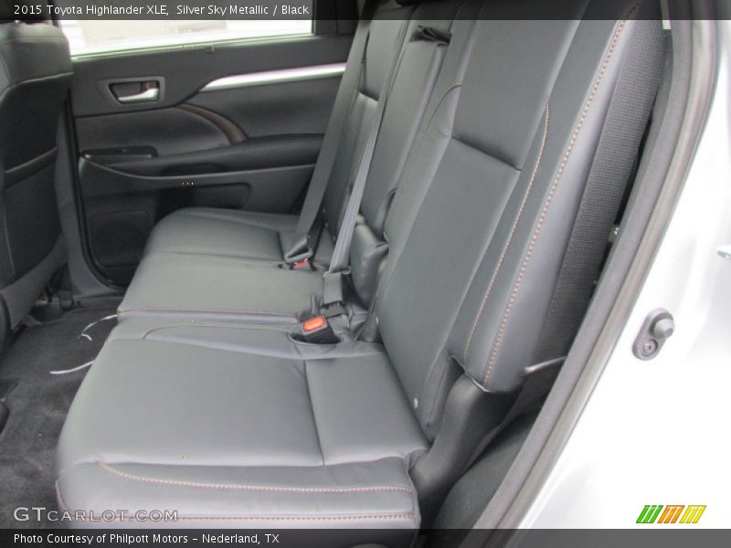 Silver Sky Metallic / Black 2015 Toyota Highlander XLE