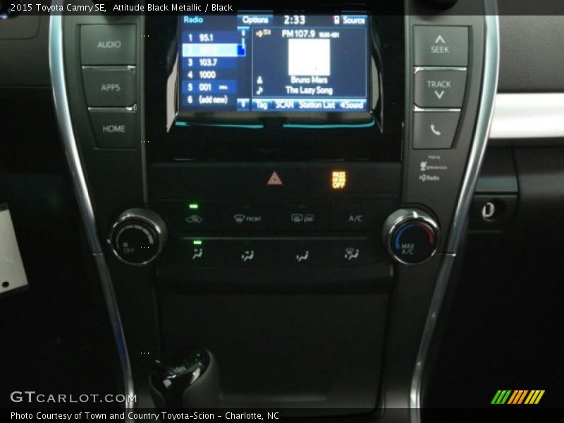 Attitude Black Metallic / Black 2015 Toyota Camry SE