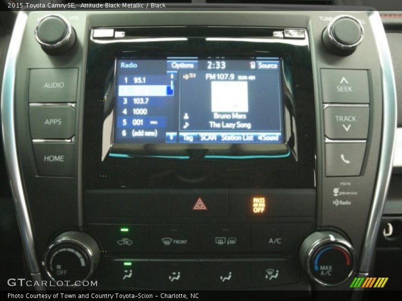 Attitude Black Metallic / Black 2015 Toyota Camry SE