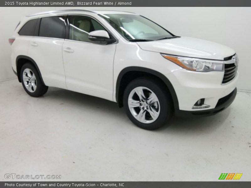 Front 3/4 View of 2015 Highlander Limited AWD