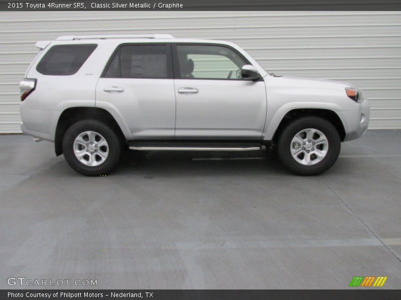 Classic Silver Metallic / Graphite 2015 Toyota 4Runner SR5