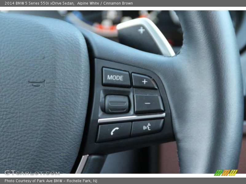 Alpine White / Cinnamon Brown 2014 BMW 5 Series 550i xDrive Sedan