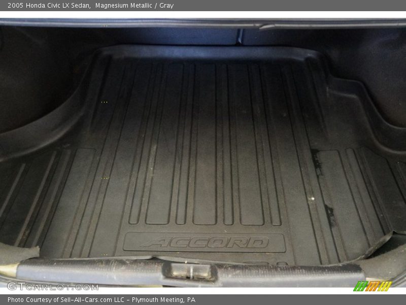 Magnesium Metallic / Gray 2005 Honda Civic LX Sedan