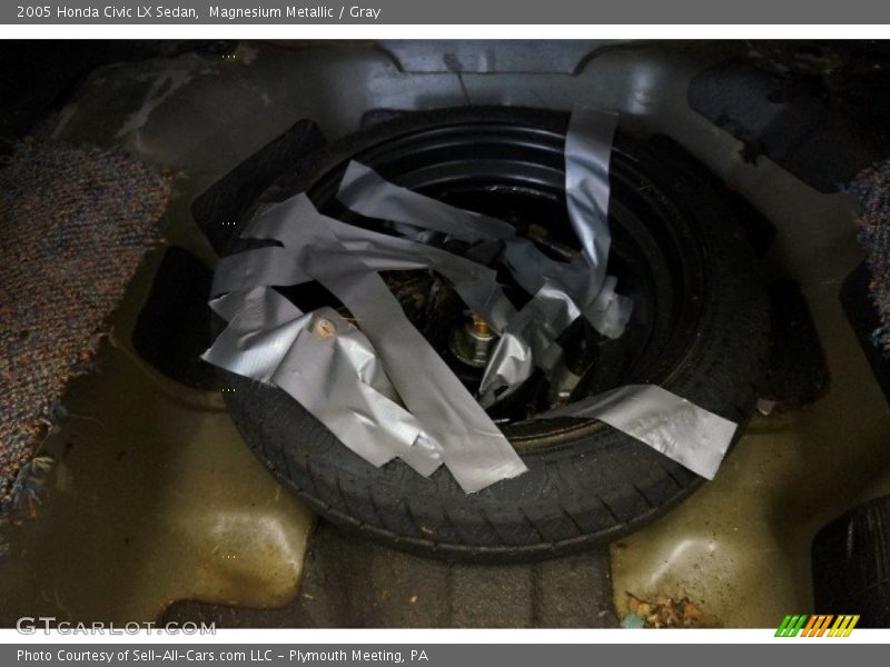 Magnesium Metallic / Gray 2005 Honda Civic LX Sedan