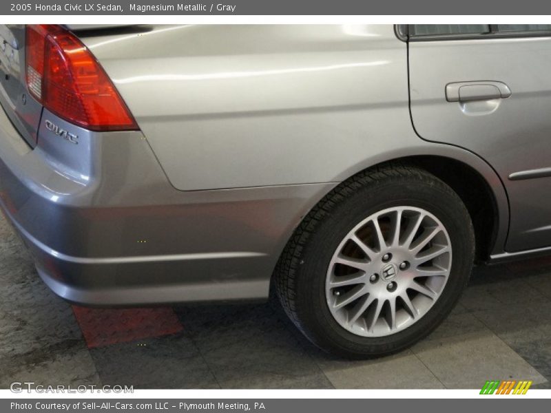 Magnesium Metallic / Gray 2005 Honda Civic LX Sedan