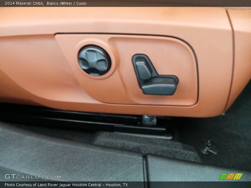 Bianco (White) / Cuoio 2014 Maserati Ghibli