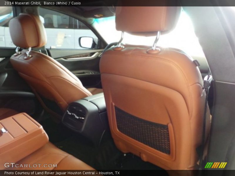 Bianco (White) / Cuoio 2014 Maserati Ghibli