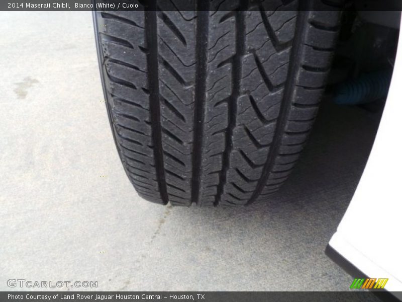 Bianco (White) / Cuoio 2014 Maserati Ghibli