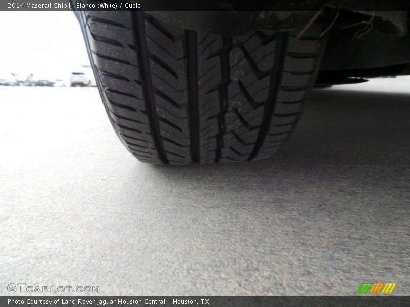 Bianco (White) / Cuoio 2014 Maserati Ghibli