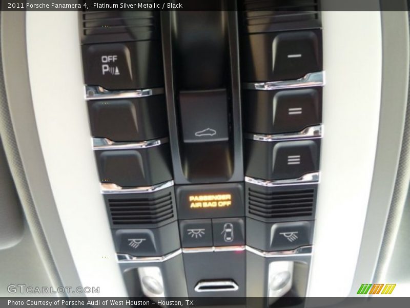 Platinum Silver Metallic / Black 2011 Porsche Panamera 4