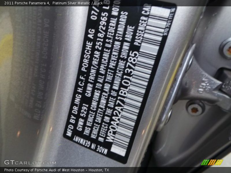 Platinum Silver Metallic / Black 2011 Porsche Panamera 4