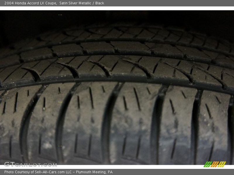 Satin Silver Metallic / Black 2004 Honda Accord LX Coupe