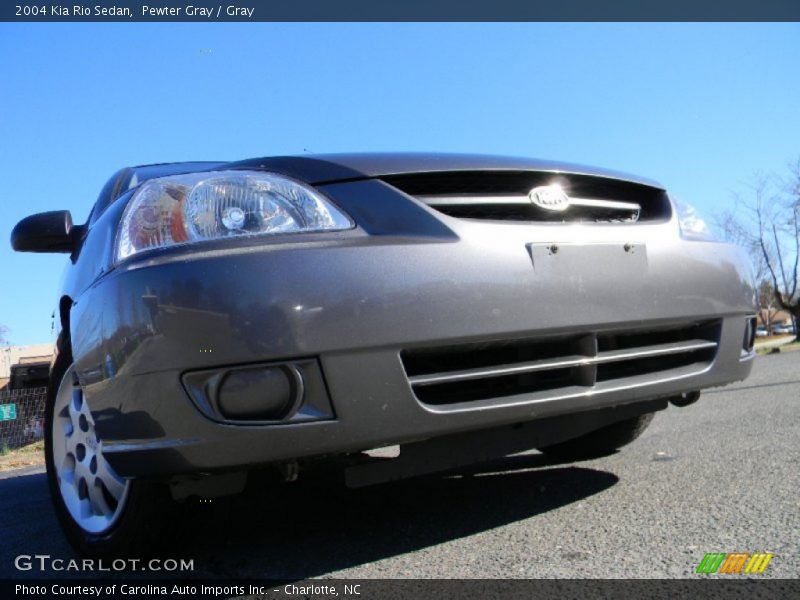 Pewter Gray / Gray 2004 Kia Rio Sedan