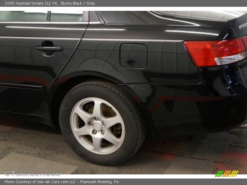 Ebony Black / Gray 2006 Hyundai Sonata GLS V6