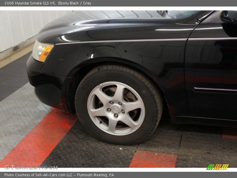 Ebony Black / Gray 2006 Hyundai Sonata GLS V6