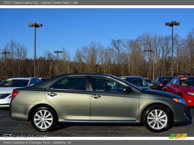 Cypress Green Pearl / Ash 2012 Toyota Camry XLE