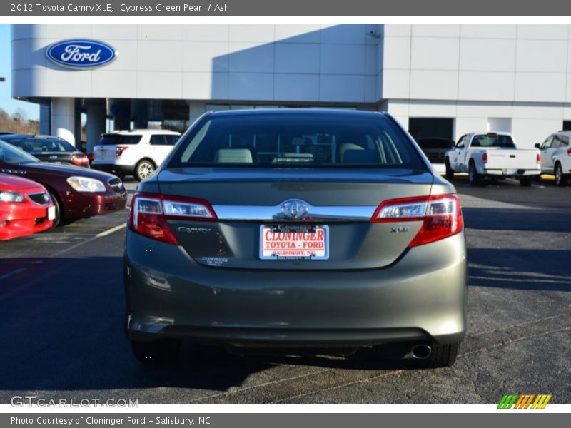 Cypress Green Pearl / Ash 2012 Toyota Camry XLE
