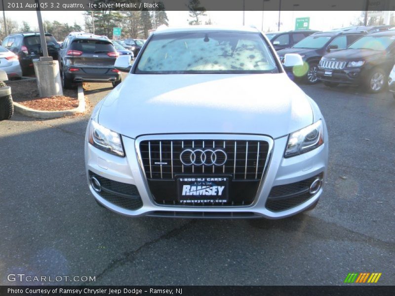 Ice Silver Metallic / Black 2011 Audi Q5 3.2 quattro