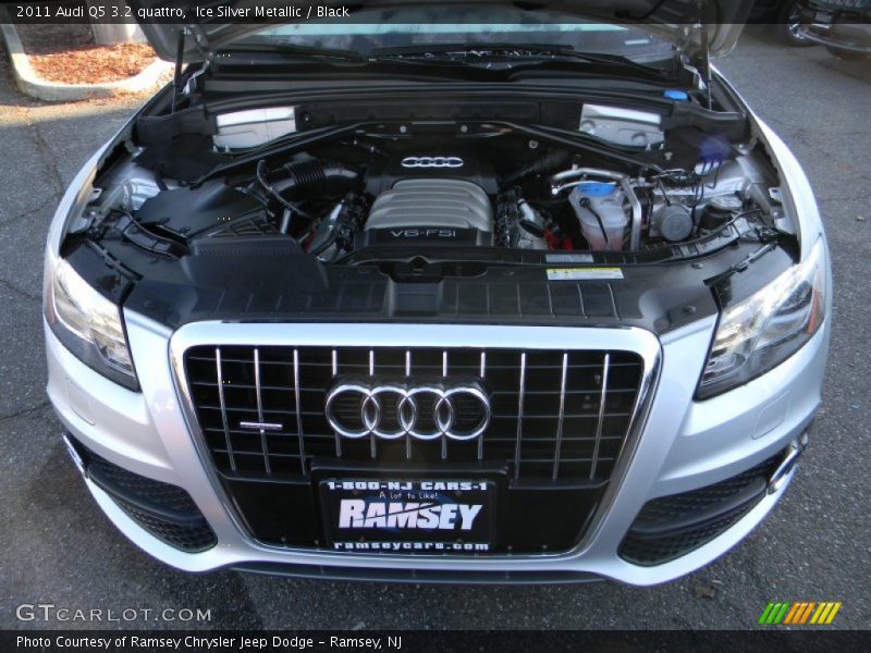 Ice Silver Metallic / Black 2011 Audi Q5 3.2 quattro