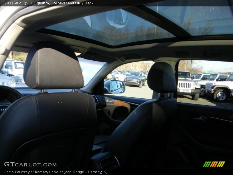 Ice Silver Metallic / Black 2011 Audi Q5 3.2 quattro