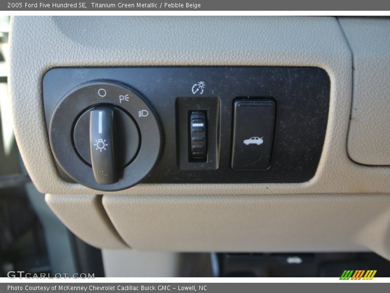 Titanium Green Metallic / Pebble Beige 2005 Ford Five Hundred SE