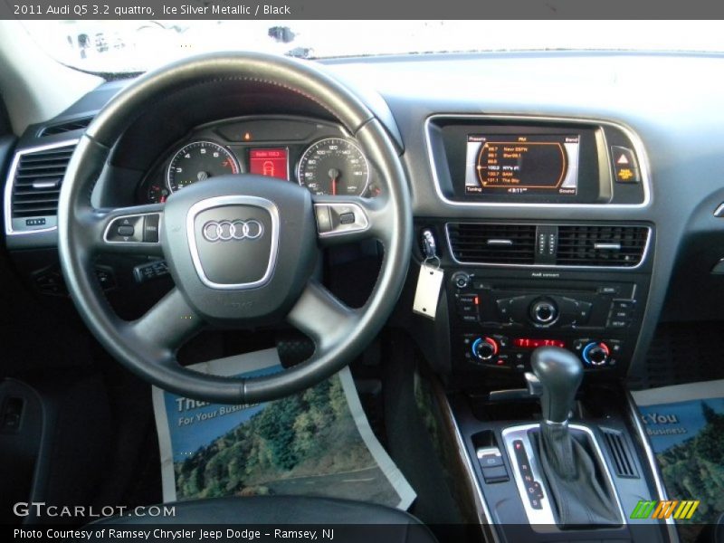Ice Silver Metallic / Black 2011 Audi Q5 3.2 quattro