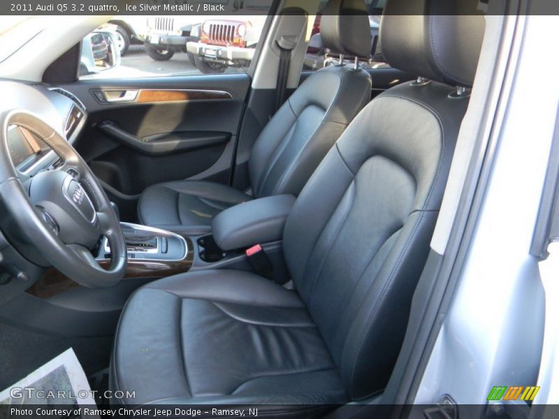 Ice Silver Metallic / Black 2011 Audi Q5 3.2 quattro