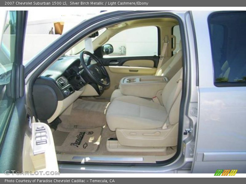 Silver Birch Metallic / Light Cashmere/Ebony 2007 Chevrolet Suburban 1500 LS