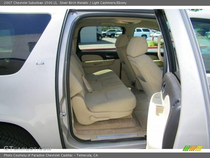 Silver Birch Metallic / Light Cashmere/Ebony 2007 Chevrolet Suburban 1500 LS