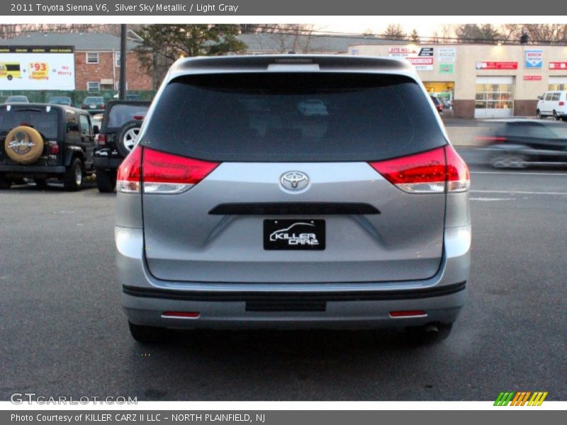 Silver Sky Metallic / Light Gray 2011 Toyota Sienna V6