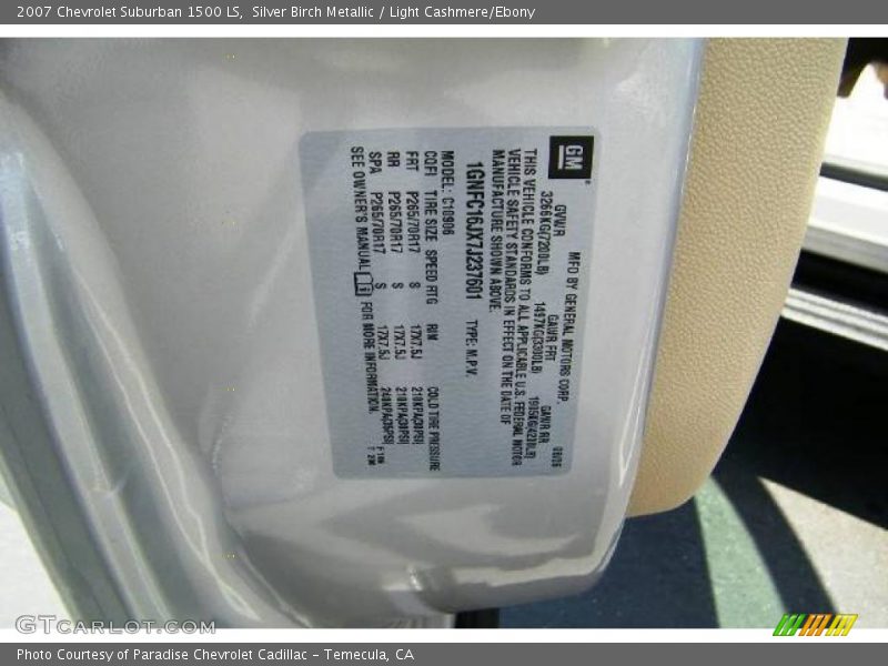 Silver Birch Metallic / Light Cashmere/Ebony 2007 Chevrolet Suburban 1500 LS