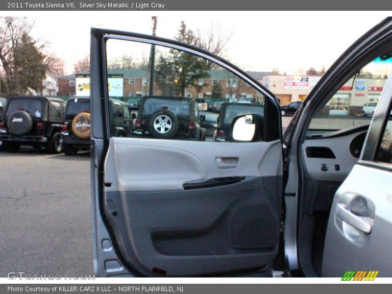 Silver Sky Metallic / Light Gray 2011 Toyota Sienna V6