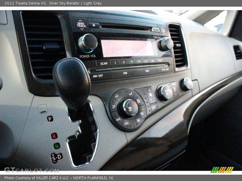Silver Sky Metallic / Light Gray 2011 Toyota Sienna V6